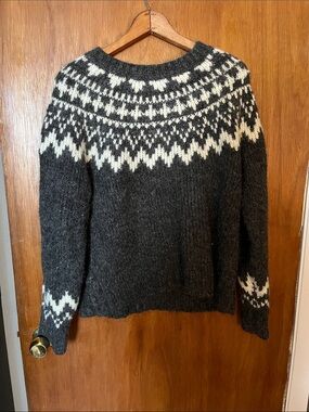 Uniqlo Charcoal & Ivory Fair Isle Knit Sweater
